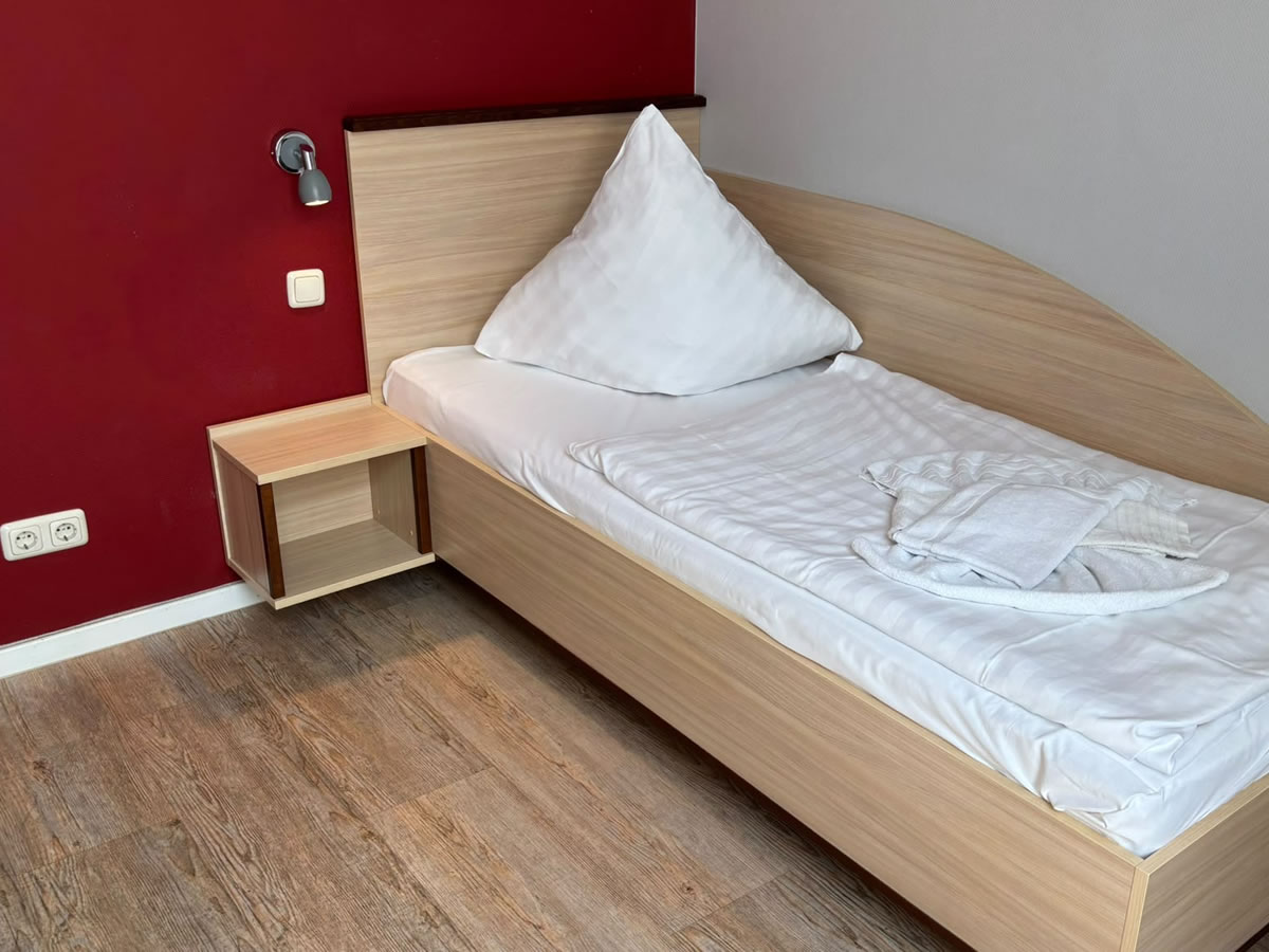 Einzelzimmer in der Pension Chez Fasan